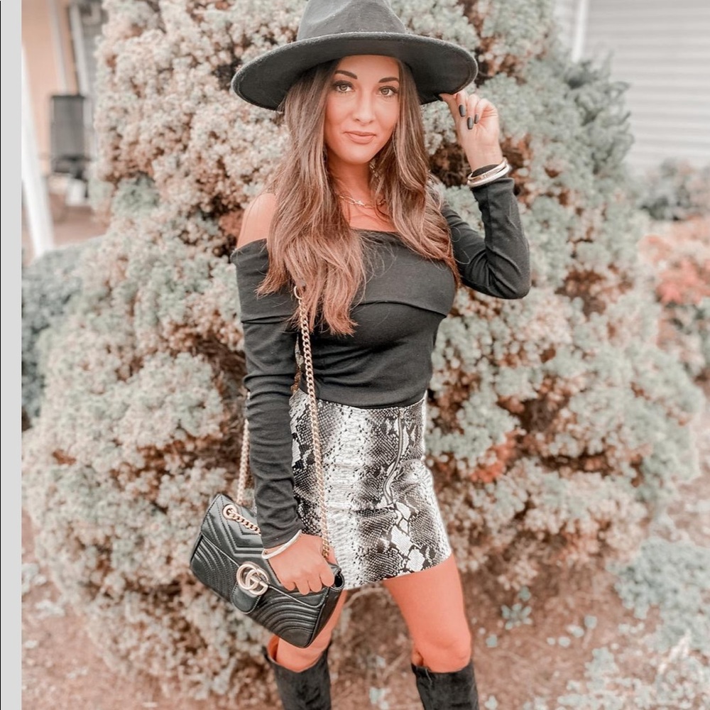 Snakeskin leather skirt bodycon pencil mini animal